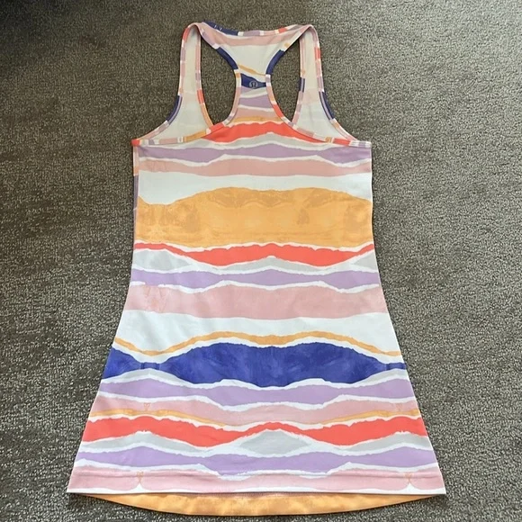 Lululemon Cool Racerback Bleacher Stripe White Iris Flower Size Small - Picture 7 of 8